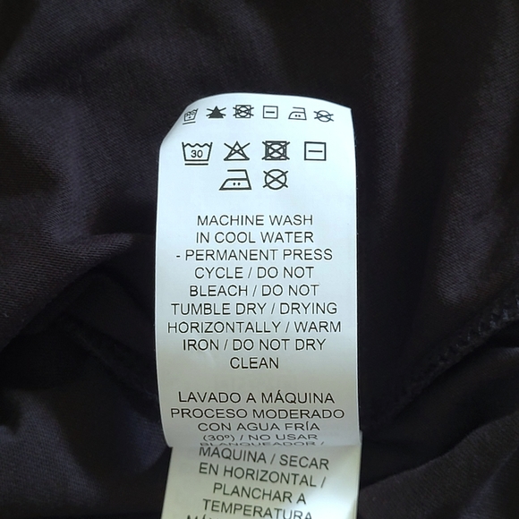 PUMA "Crying Cat" Black🖤 Graphic Tee👕 - NWT - Picture 8 of 14